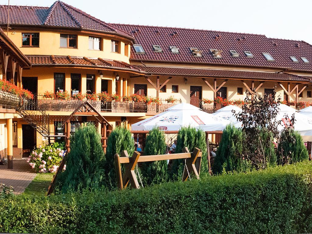 Sloneczny Dwor Bed & Breakfast Krynica Morska Exterior photo