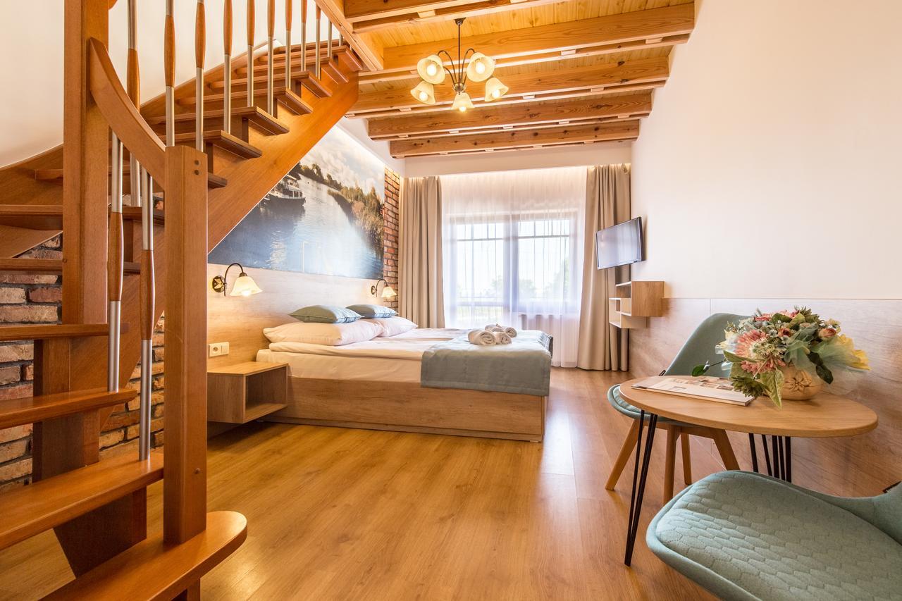 Sloneczny Dwor Bed & Breakfast Krynica Morska Exterior photo